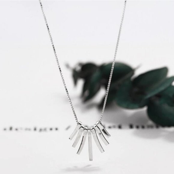 NEW 925 Sterling Silver Spike Necklace - Picture 5 of 7